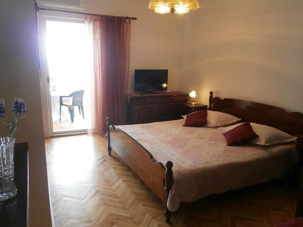 Smiljana Apartment *